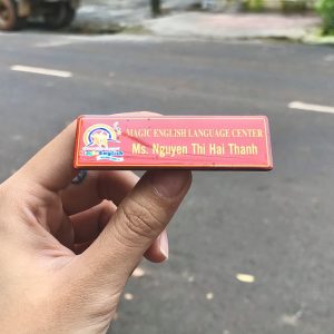 In thẻ tên cài áo