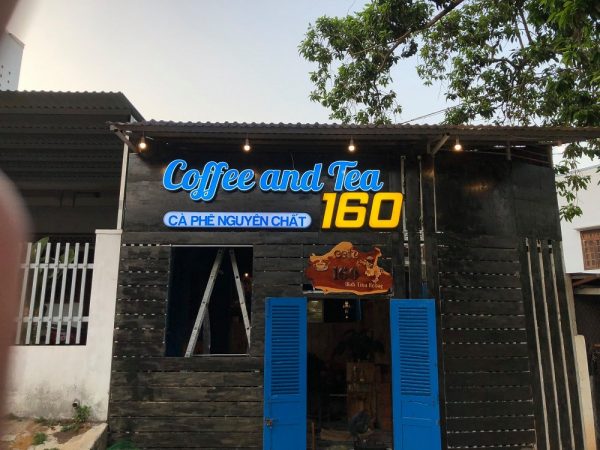 làm bảng hiệu